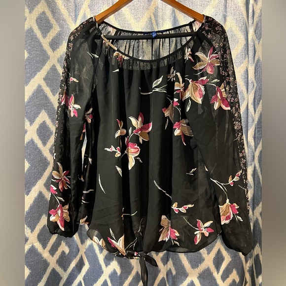 Apt. 9 Tops - Apt 9 Blouse Size Medium